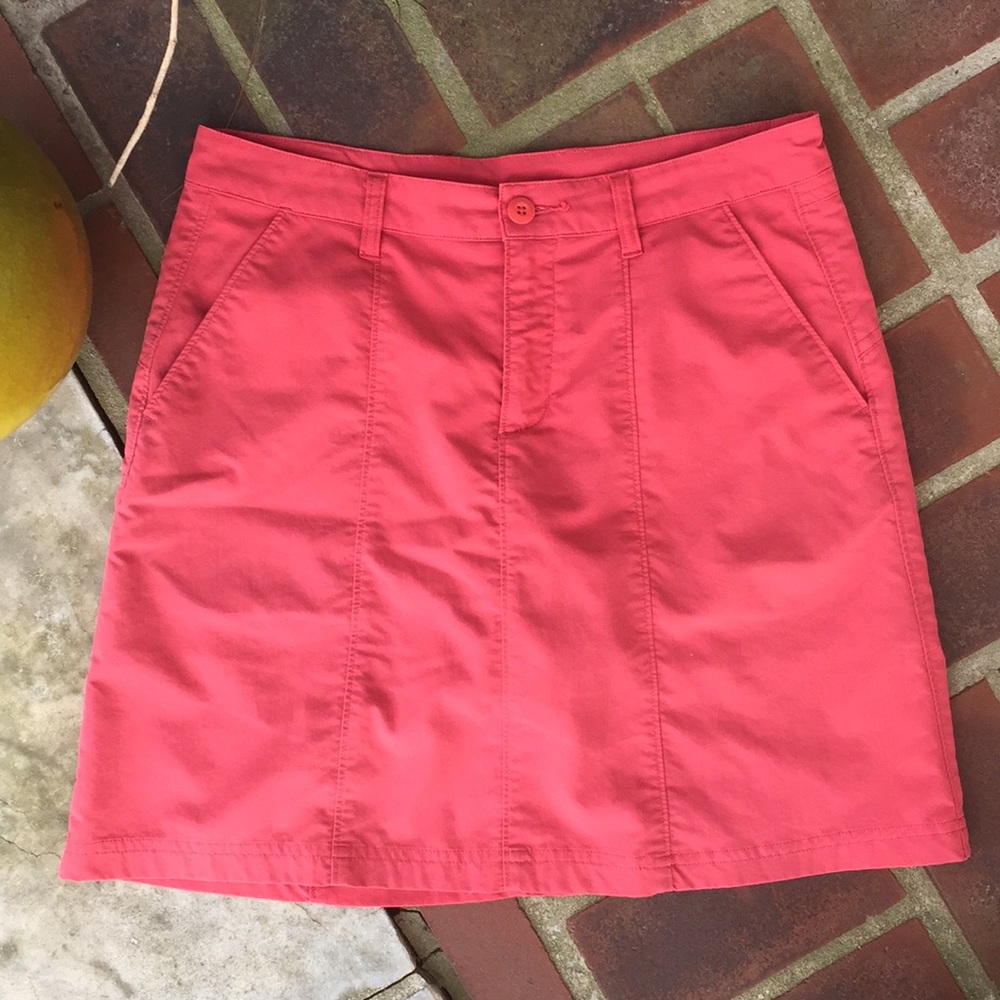 3 for $25⭐️ PATAGONIA ⭐️salmon SKORT size 6